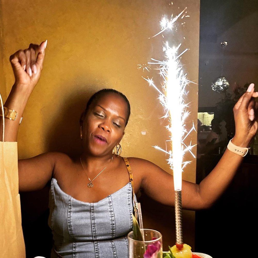 @msnelle55 IS LIVE‼️ LIVE SHOW NOTIFICATION - Picture 5 of 13